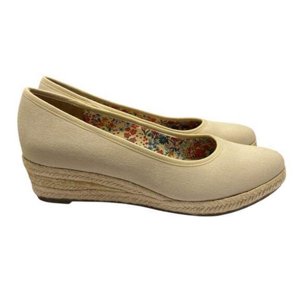 LIFESTRIDE Karma espadrille wedge slip-on canvas beige tan comfort NWOT SZ 10